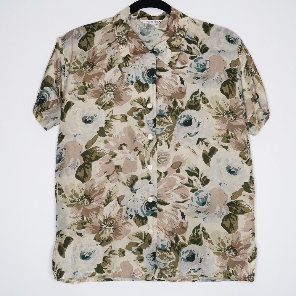 StudioA Womens Silk Button Up Shirt Size Medium Green Floral Preppy Feminine‎